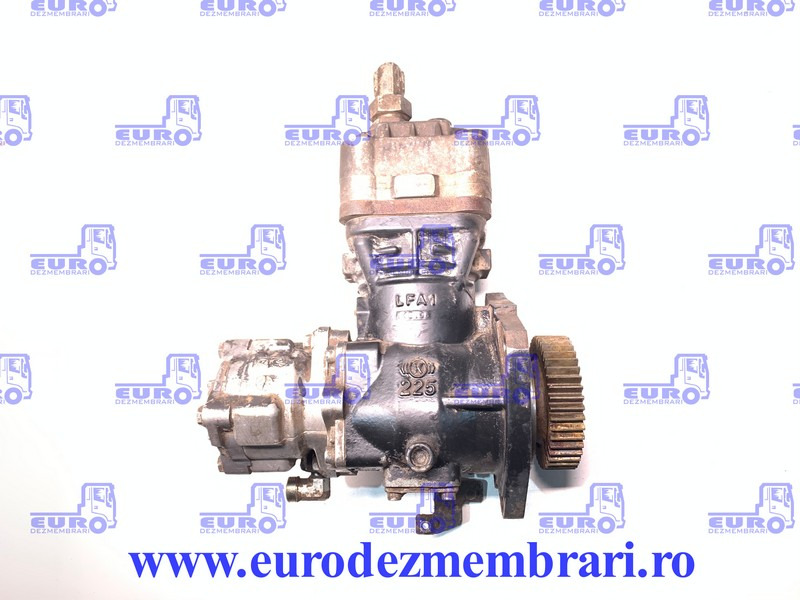 COMPRESOR AER RENAULT MAGNUM DXI13 04905010, K016932 - Compresor para Camión: foto 1 COMPRESOR AER RENAULT MAGNUM DXI13 04905010, K016932 - Compresor para Camión: foto 1