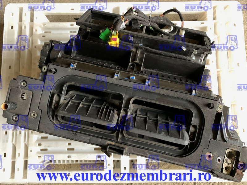 SISTEM CLIMATIZARE IVECO STRALIS 5E9920200 - Cabina e interior para Camión: foto 1 SISTEM CLIMATIZARE IVECO STRALIS 5E9920200 - Cabina e interior para Camión: foto 1