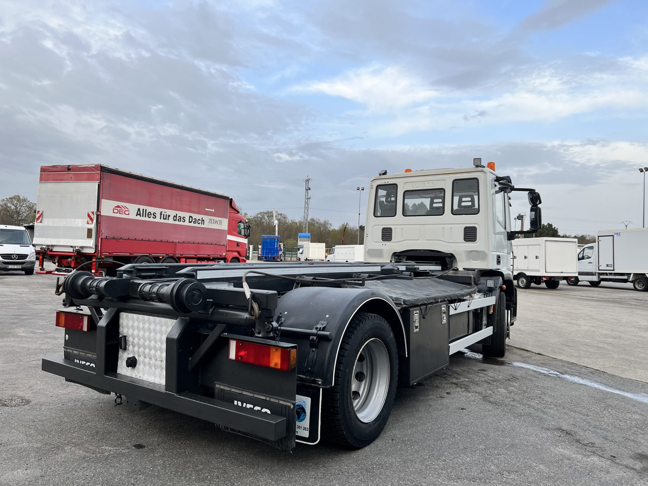Camión chasis IVECO 300 EN CHASIS: foto 10