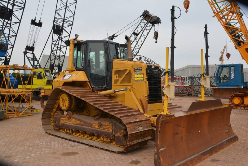 Cat D 6 N LGP 6 way blade + ripper - Bulldozer: foto 1 Cat D 6 N LGP 6 way blade + ripper - Bulldozer: foto 1