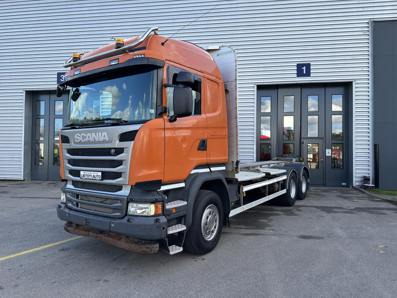 SCANIA R 450 CB6x4HHZ - Camión chasis: foto 4 SCANIA R 450 CB6x4HHZ - Camión chasis: foto 4