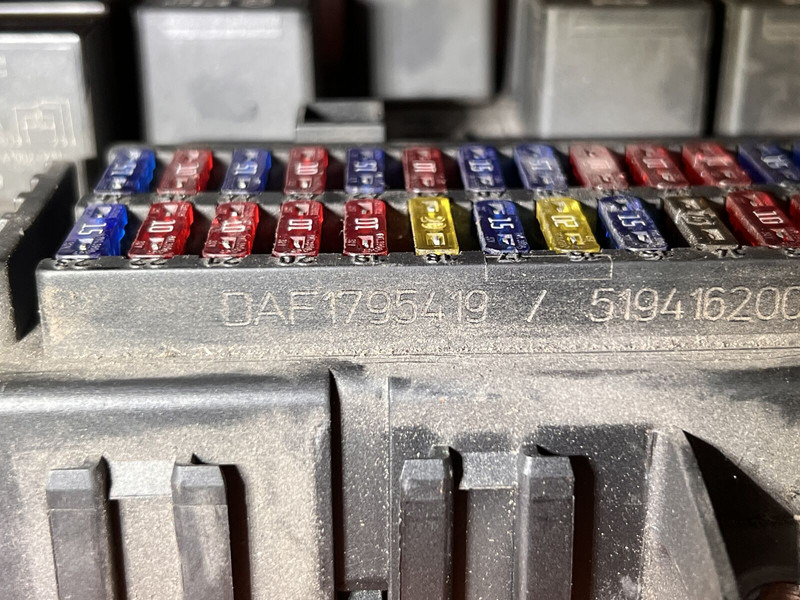 DAF - Sistema eléctrico: foto 3 DAF - Sistema eléctrico: foto 3