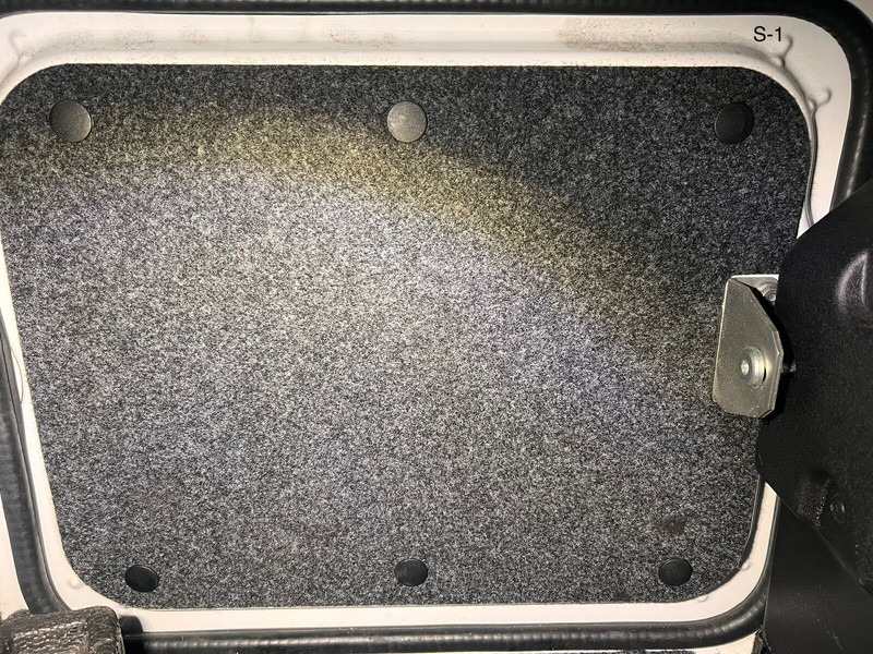 Iveco Right side - Cabina e interior: foto 2 Iveco Right side - Cabina e interior: foto 2