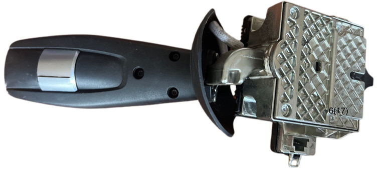 Mercedes-Benz  - Relé: foto 2 Mercedes-Benz  - Relé: foto 2