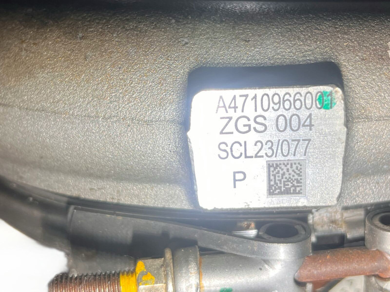 Mercedes-Benz MP5 - Turbocompresor: foto 3 Mercedes-Benz MP5 - Turbocompresor: foto 3