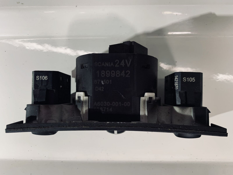 Scania 124 - Salpicadero: foto 3 Scania 124 - Salpicadero: foto 3