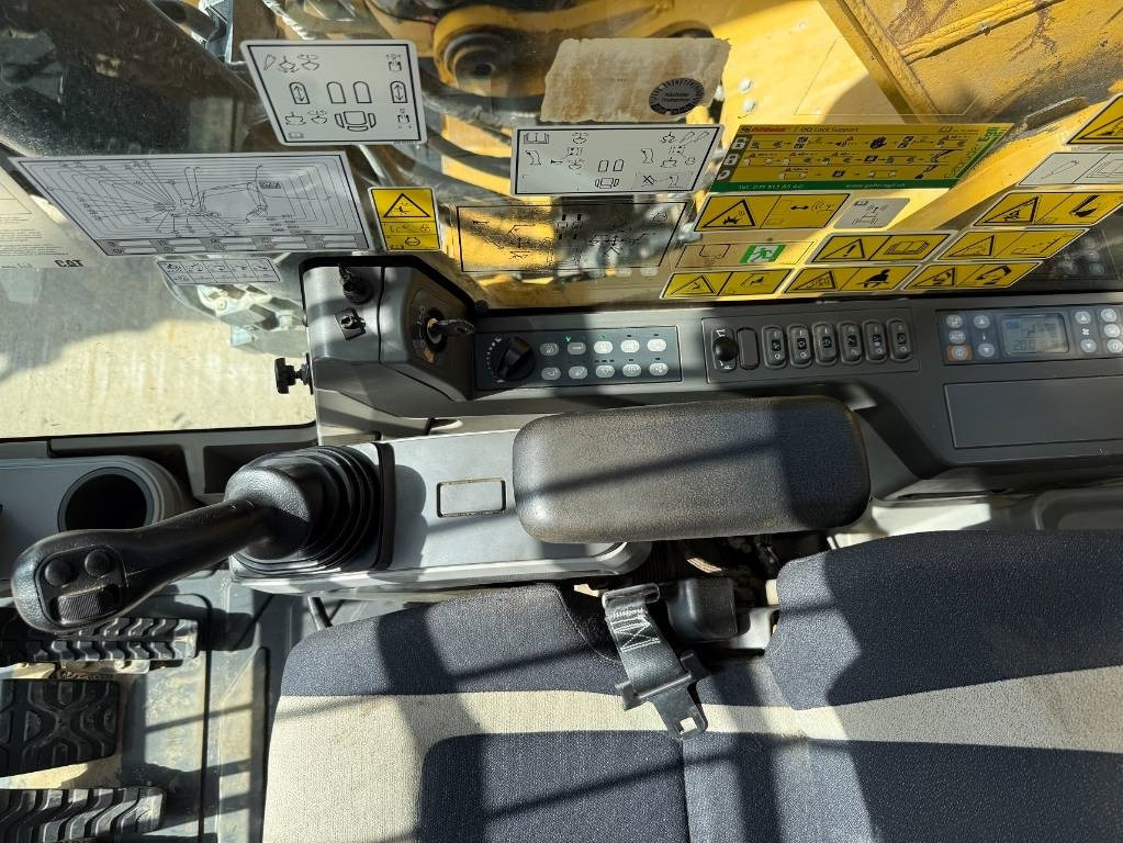 CAT 335 F L CR - Excavadora de cadenas: foto 3 CAT 335 F L CR - Excavadora de cadenas: foto 3