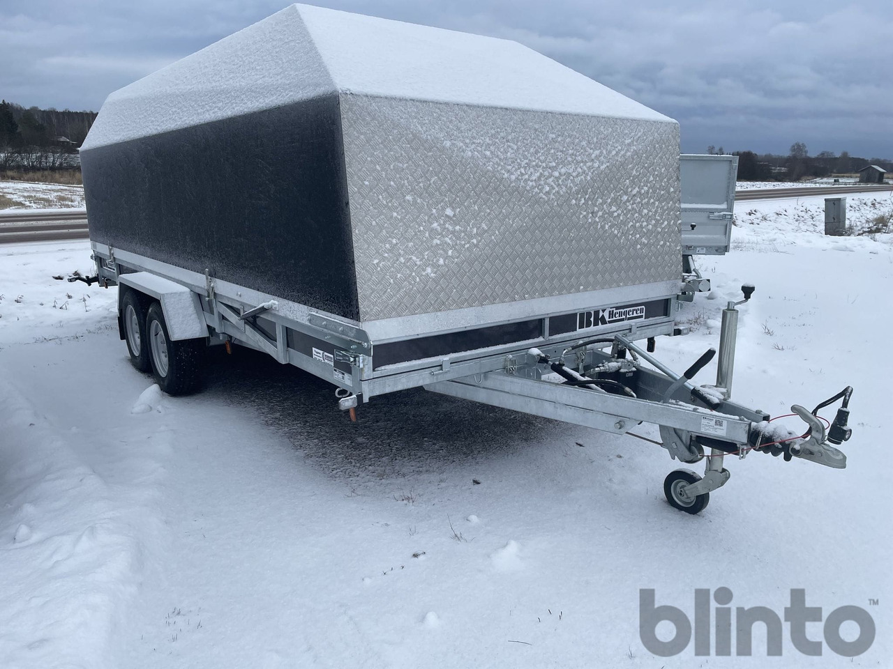 BK HENGEREN med hydraulisk tipp - Remolque caja cerrada: foto 2 BK HENGEREN med hydraulisk tipp - Remolque caja cerrada: foto 2