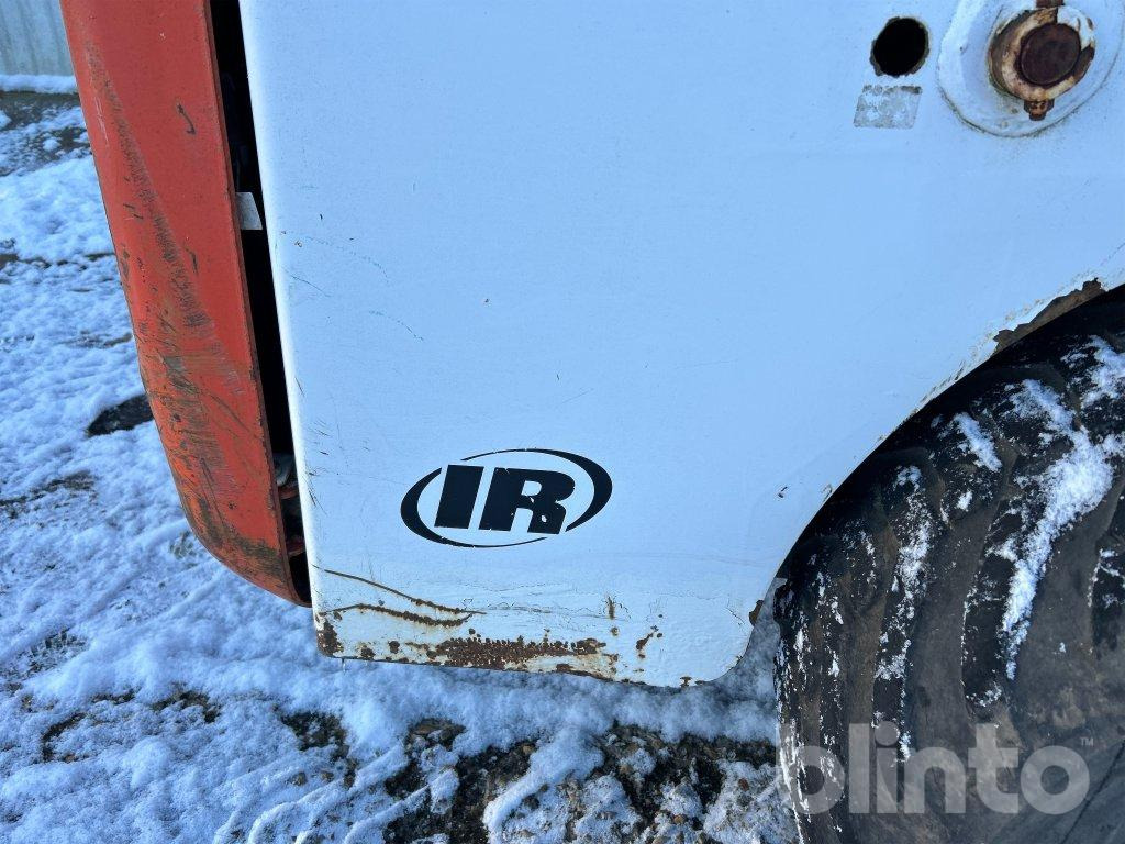 Minicargadora Bobcat 753 & Redskap: foto 34