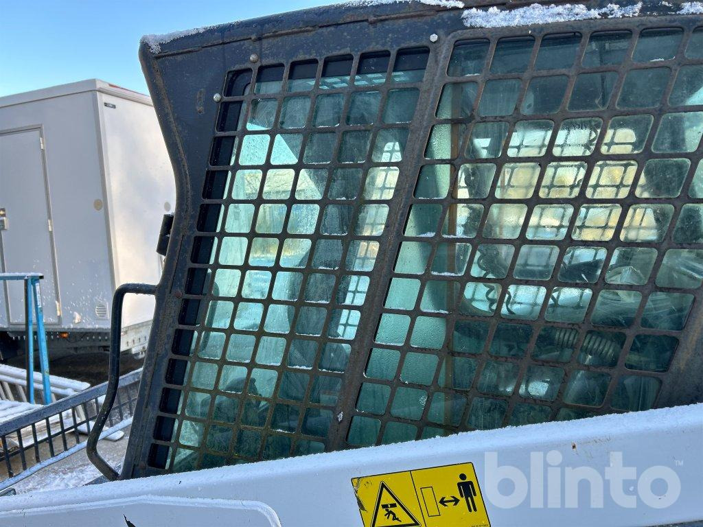 Minicargadora Bobcat 753 & Redskap: foto 45