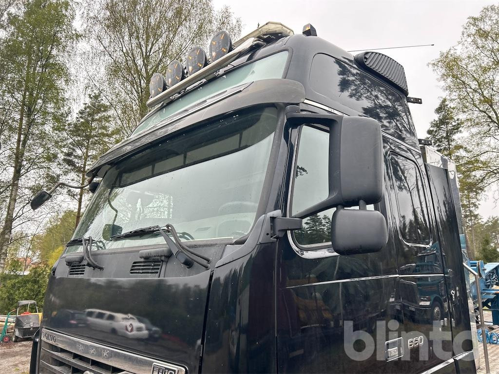 Cabeza tractora Dragbil / VOLVO FH16 660 med 5:e axel och maskinsläp / Säljes som ekipage: foto 8