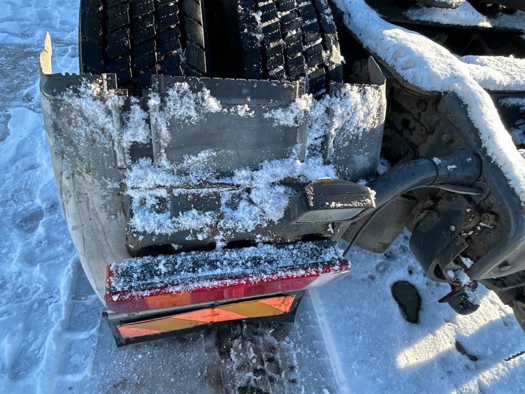 Cabeza tractora SCANIA P124LA4X2LA360: foto 46 Cabeza tractora SCANIA P124LA4X2LA360: foto 46