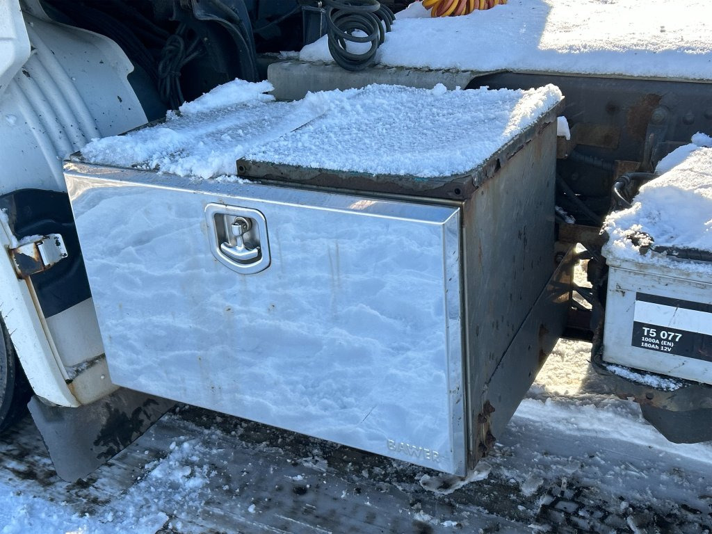 Cabeza tractora SCANIA P124LA4X2LA360: foto 10 Cabeza tractora SCANIA P124LA4X2LA360: foto 10