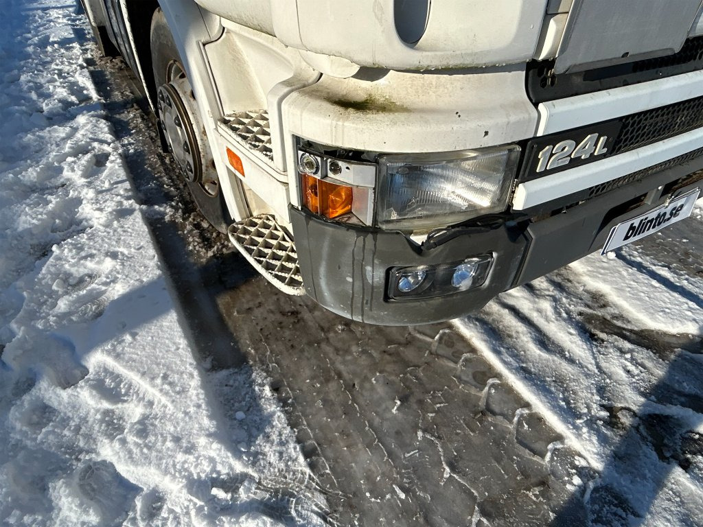 Cabeza tractora SCANIA P124LA4X2LA360: foto 24 Cabeza tractora SCANIA P124LA4X2LA360: foto 24