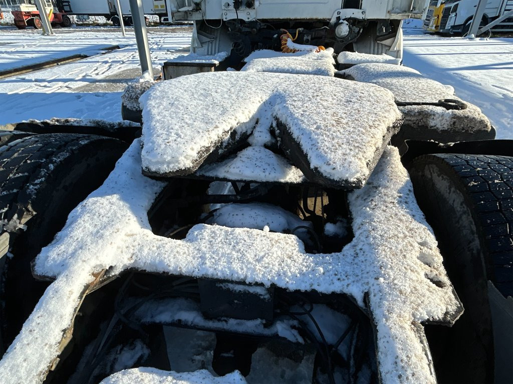 Cabeza tractora SCANIA P124LA4X2LA360: foto 41 Cabeza tractora SCANIA P124LA4X2LA360: foto 41