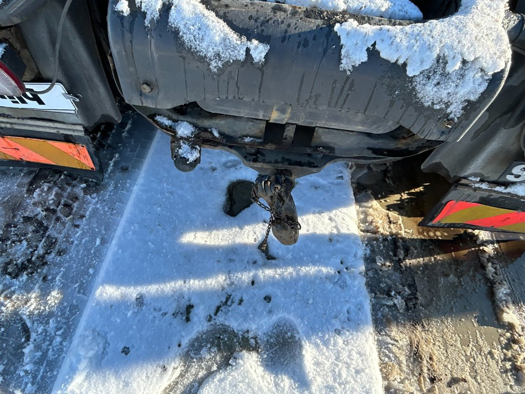 Cabeza tractora SCANIA P124LA4X2LA360: foto 43 Cabeza tractora SCANIA P124LA4X2LA360: foto 43