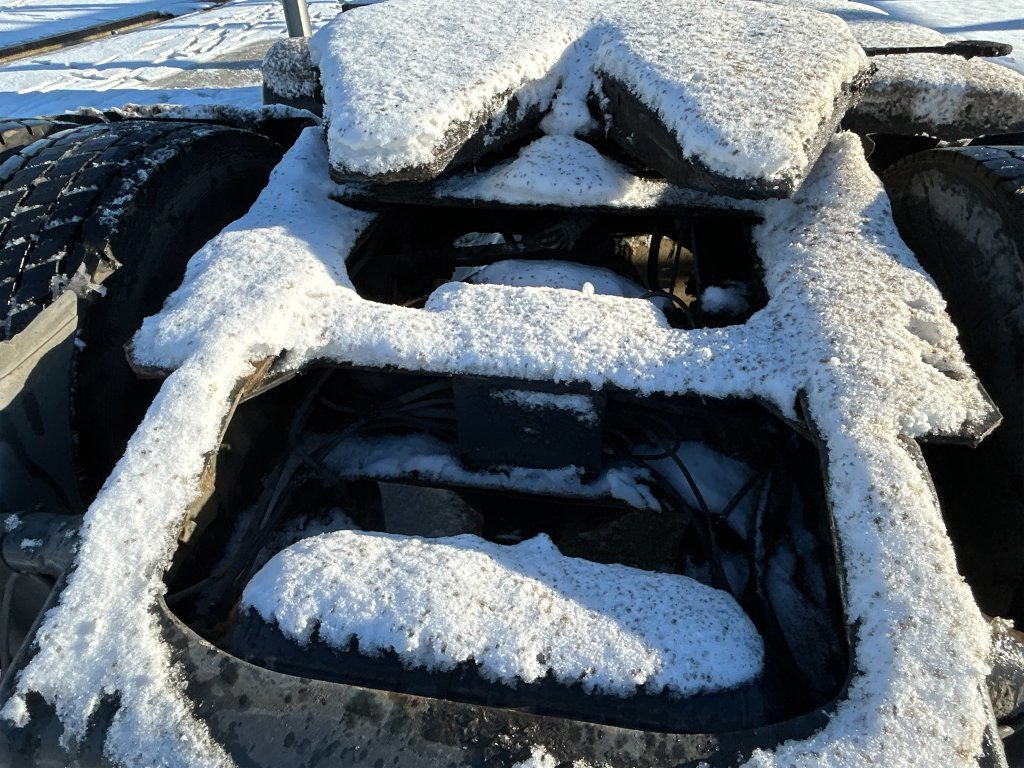 Cabeza tractora SCANIA P124LA4X2LA360: foto 42 Cabeza tractora SCANIA P124LA4X2LA360: foto 42