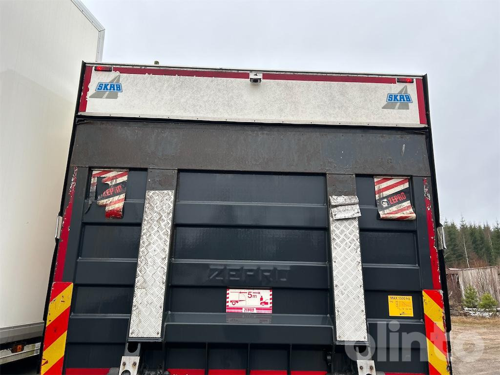 DAF FA LF55250G - Camión frigorífico: foto 4 DAF FA LF55250G - Camión frigorífico: foto 4