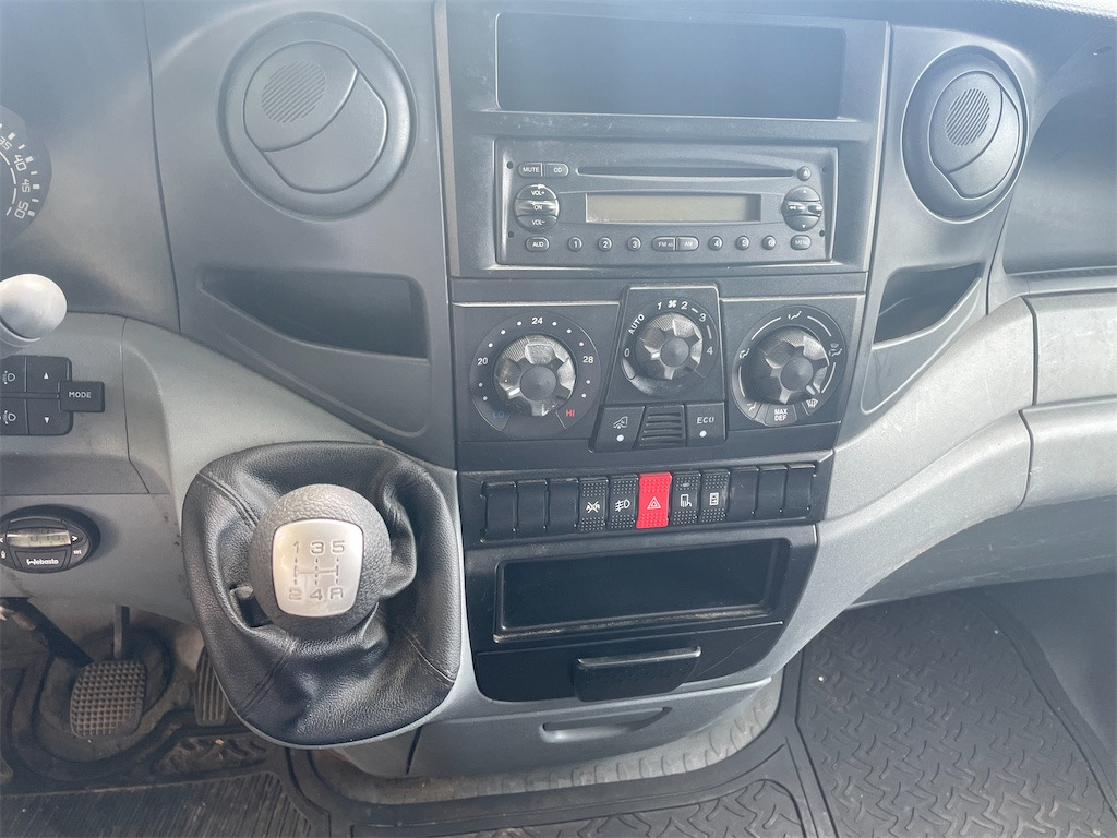 Furgoneta IVECO DAILY 35S14: foto 8