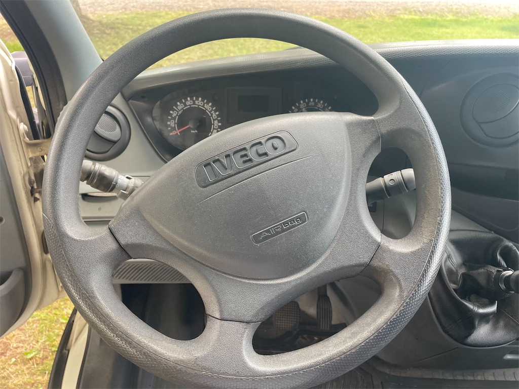 Furgoneta IVECO DAILY 35S14: foto 9