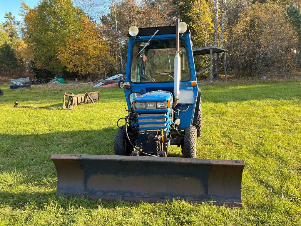ISEKI 2220 - Tractor: foto 2 ISEKI 2220 - Tractor: foto 2