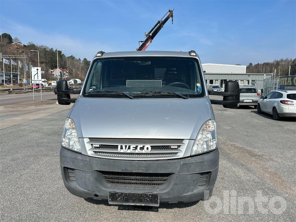 Iveco Daily 3.0HP - Furgoneta caja abierta: foto 3 Iveco Daily 3.0HP - Furgoneta caja abierta: foto 3