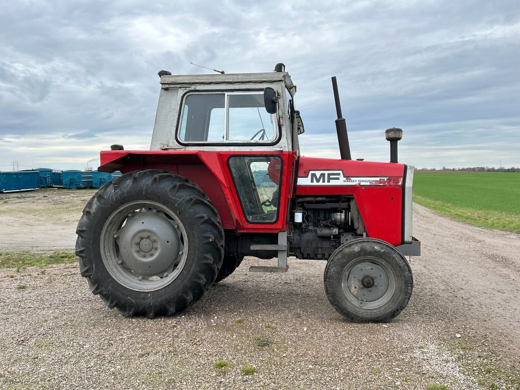 MASSEY-FERGUSON 575-2 - Tractor: foto 4 MASSEY-FERGUSON 575-2 - Tractor: foto 4