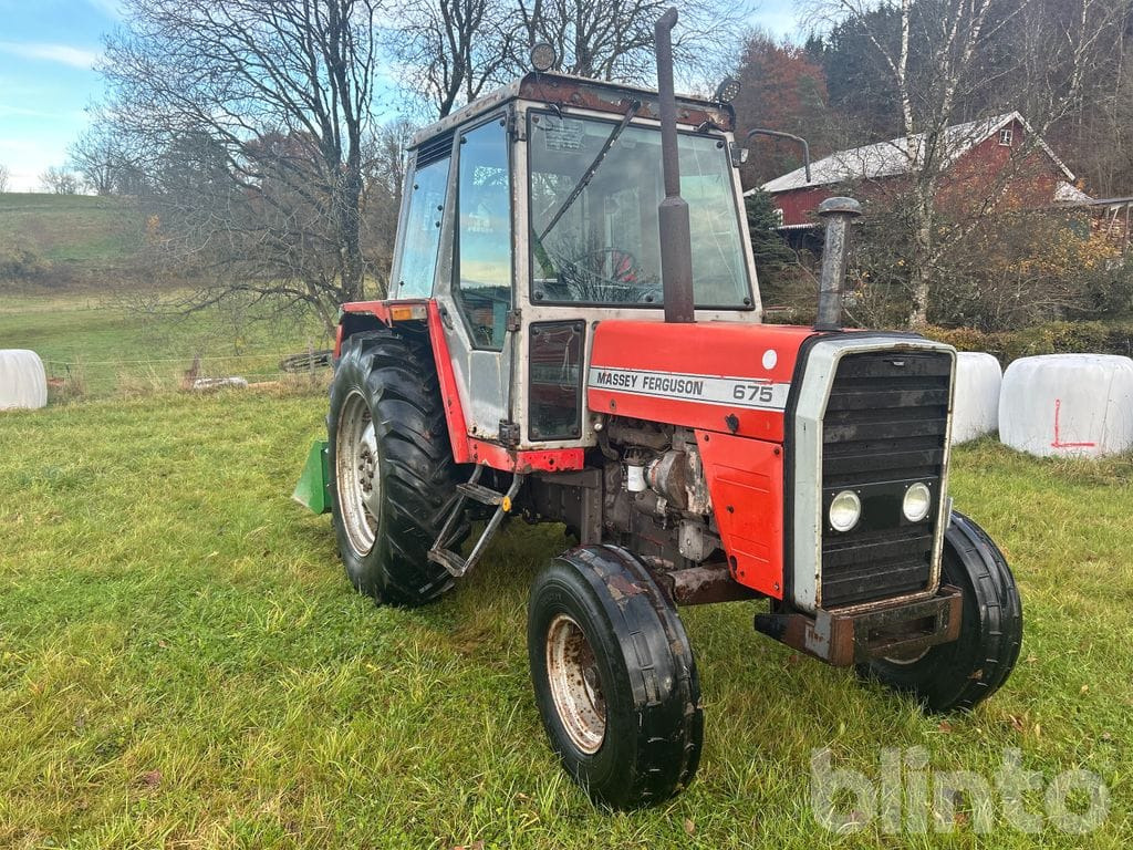 MASSEY FERGUSON MF 675 2 - Tractor: foto 2 MASSEY FERGUSON MF 675 2 - Tractor: foto 2