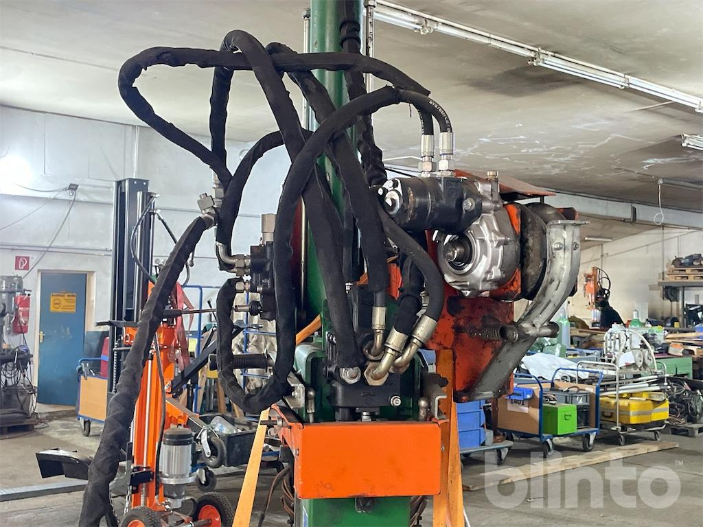 Astilladora de leña Posch HydroCombi 15T PZG: foto 26 Astilladora de leña Posch HydroCombi 15T PZG: foto 26