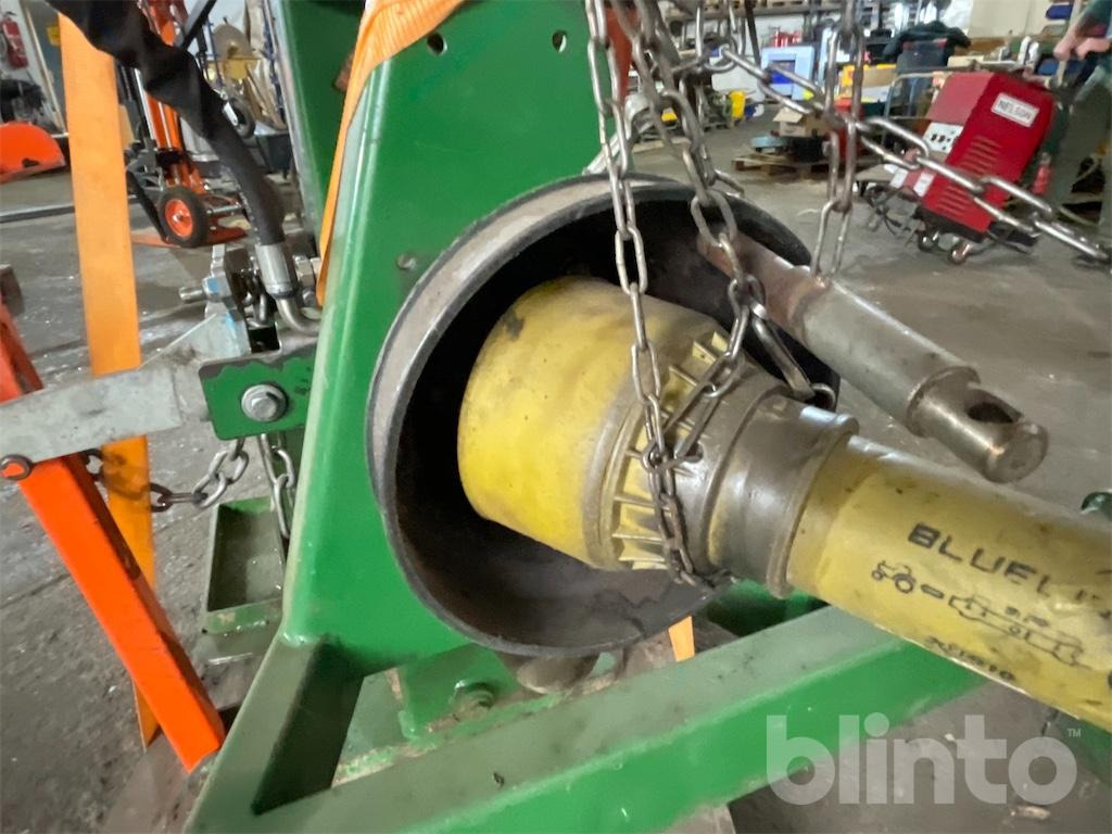 Astilladora de leña Posch HydroCombi 15T PZG: foto 24 Astilladora de leña Posch HydroCombi 15T PZG: foto 24