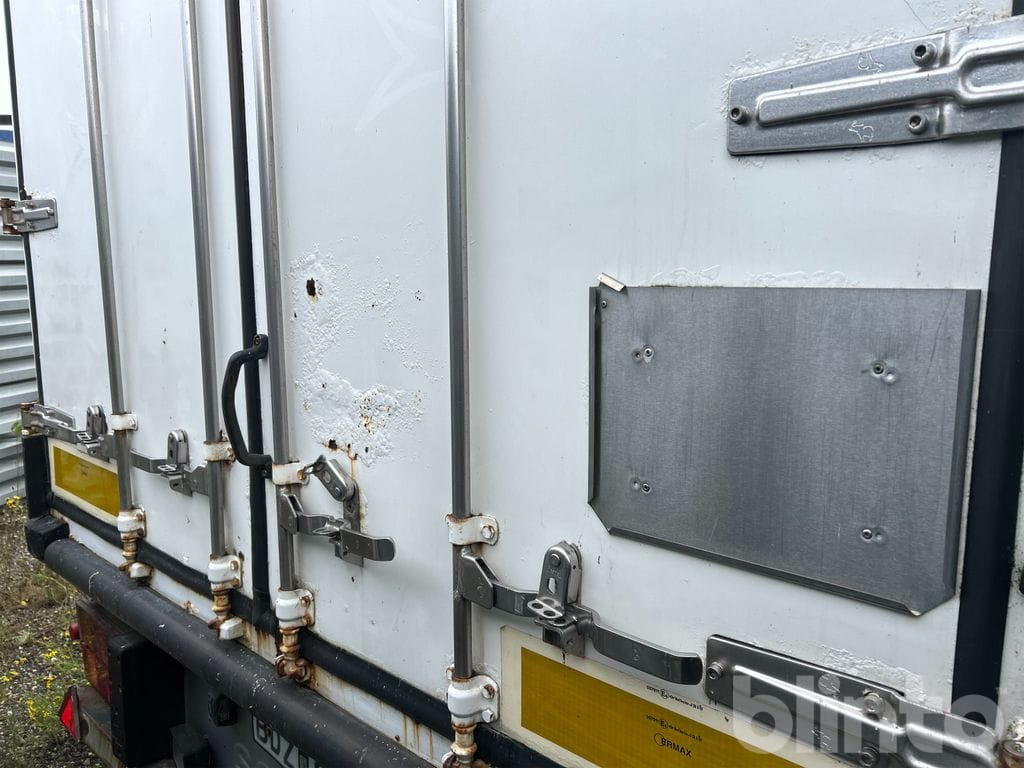SCHMITZ SKO 24 - Remolque isotérmico: foto 5 SCHMITZ SKO 24 - Remolque isotérmico: foto 5