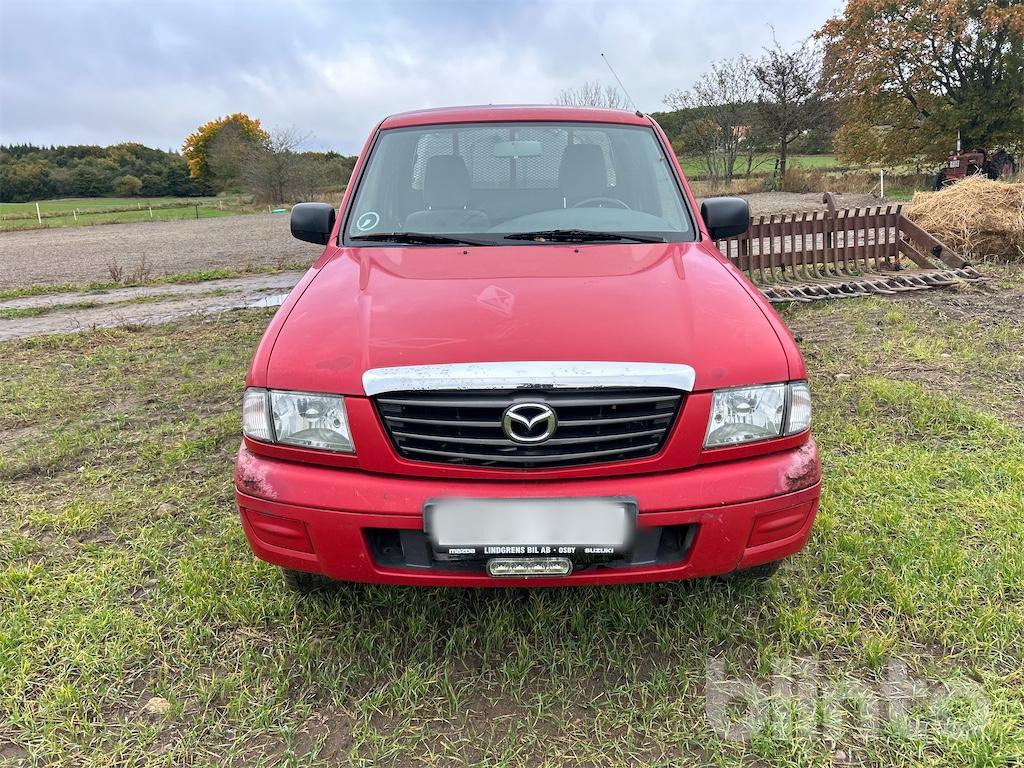 Saltspridare Hilltip IceStriker 550 -År 2020 - MAZDA B2500 - Pick-up, Furgoneta combi: foto 4 Saltspridare Hilltip IceStriker 550 -År 2020 - MAZDA B2500 - Pick-up, Furgoneta combi: foto 4