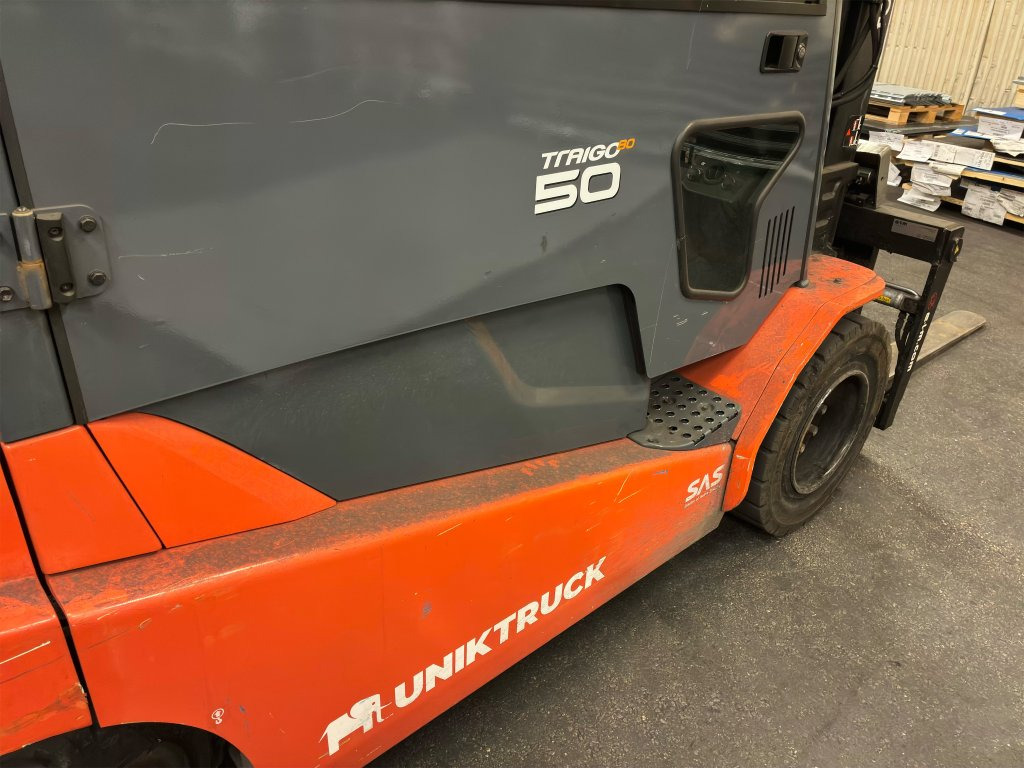 Carretilla elevadora eléctrica Toyota 8FBMT50: foto 32