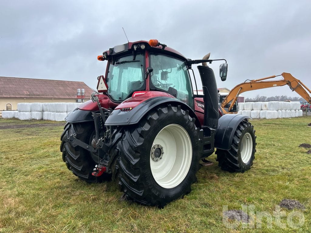 VALTRA T234 Versu - Frontlyft & PTO - Tractor: foto 5 VALTRA T234 Versu - Frontlyft & PTO - Tractor: foto 5
