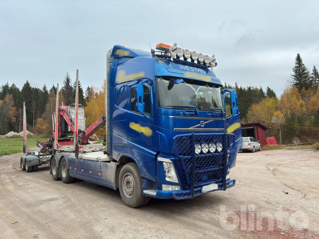 VOLVO FH 64R - Camión forestal, Camión grúa: foto 3 VOLVO FH 64R - Camión forestal, Camión grúa: foto 3