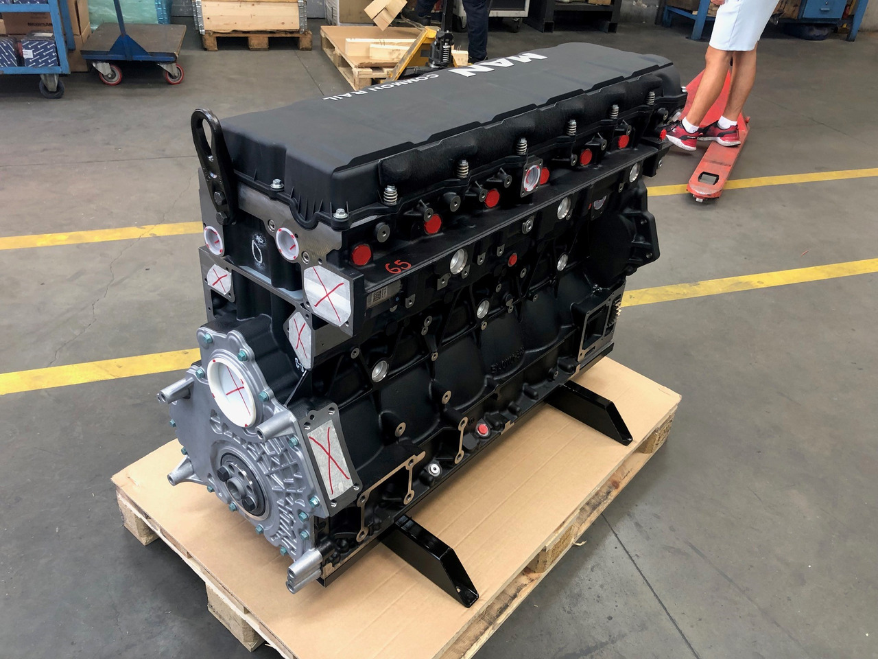 MOTORE ALLEGGERITO MAN D2676LF63 / D2676 LF63 - D2676LF64 / D2676 LF64 - D2676LF65 / D2676 LF65 - D2676LF66 / D2676 LF66 - D2676LF68 / D2676 LF68 (camion) - Motor para Camión: foto 1 MOTORE ALLEGGERITO MAN D2676LF63 / D2676 LF63 - D2676LF64 / D2676 LF64 - D2676LF65 / D2676 LF65 - D2676LF66 / D2676 LF66 - D2676LF68 / D2676 LF68 (camion) - Motor para Camión: foto 1