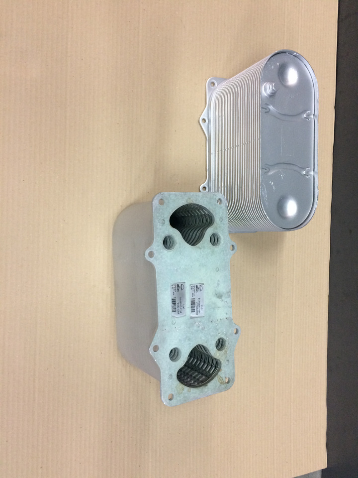 RADIATORE ARIA COMBURENTE - MOTORI MAN D2066 - D2676 - EURO 6 - Sistema de refrigeración para Camión: foto 1 RADIATORE ARIA COMBURENTE - MOTORI MAN D2066 - D2676 - EURO 6 - Sistema de refrigeración para Camión: foto 1