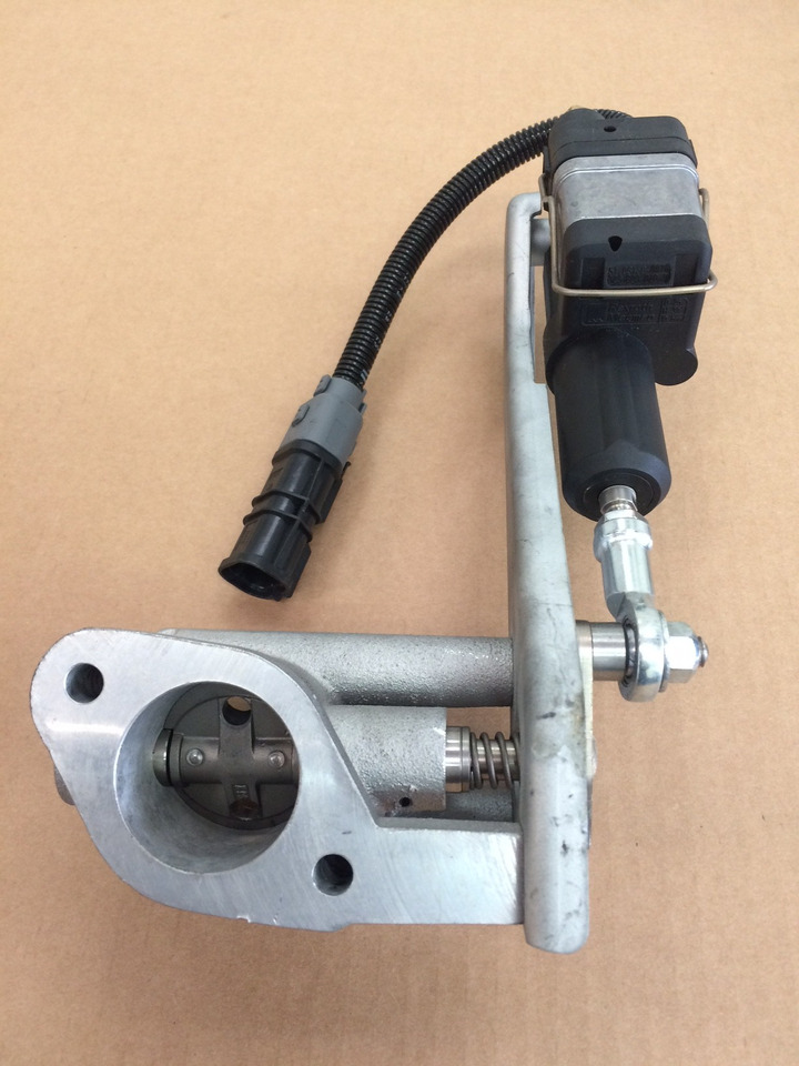 SARACINESCA EGR RIF. MAN 51081506026 - Motor y piezas para Camión: foto 3 SARACINESCA EGR RIF. MAN 51081506026 - Motor y piezas para Camión: foto 3