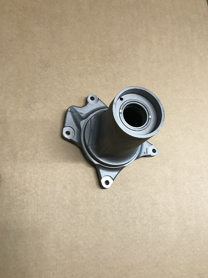 SCATOLA SUPPORTO PORTA VENTILATORE - MOTORI MAN D2066 / MAN D2676 - Motor y piezas para Camión: foto 2 SCATOLA SUPPORTO PORTA VENTILATORE - MOTORI MAN D2066 / MAN D2676 - Motor y piezas para Camión: foto 2
