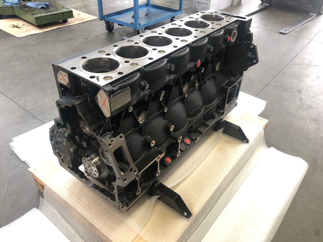 SHORTBLOCK MAN D2066 EURO 6c (camion) - Bloque de cilindros para Camión: foto 2 SHORTBLOCK MAN D2066 EURO 6c (camion) - Bloque de cilindros para Camión: foto 2