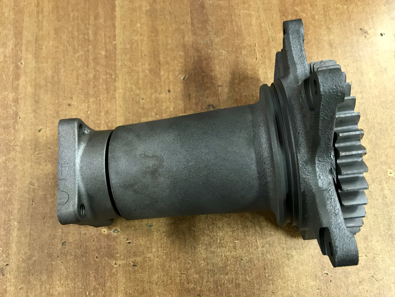 SUPPORTO PORTA VENTILATORE COMPLETO - MOTORI MAN D2066 / MAN D2676 - Sistema de refrigeración para Camión: foto 2 SUPPORTO PORTA VENTILATORE COMPLETO - MOTORI MAN D2066 / MAN D2676 - Sistema de refrigeración para Camión: foto 2