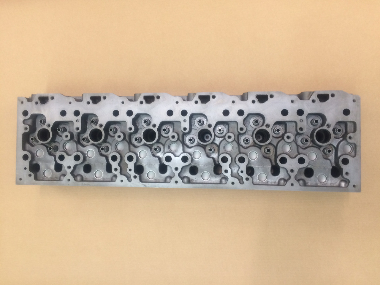TESTATA CILINDRO - MAN 51031006095 - MOTORE MAN D0836 Common Rail - Cabezal de bloque: foto 3 TESTATA CILINDRO - MAN 51031006095 - MOTORE MAN D0836 Common Rail - Cabezal de bloque: foto 3