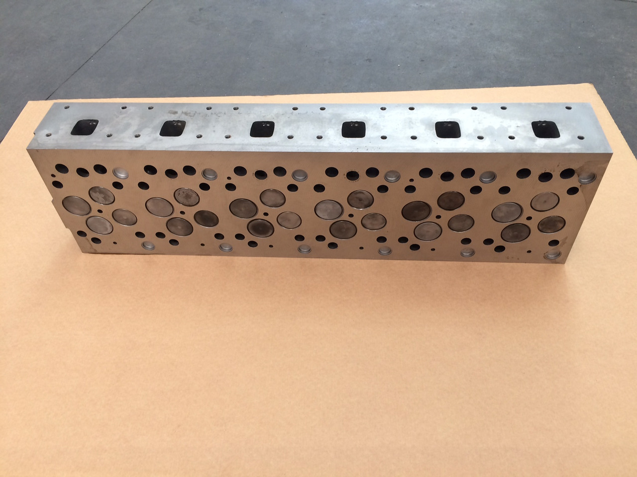 TESTATA CILINDRO MAN 51031006273 - MOTORE MAN D0836 Common Rail - Cabezal de bloque: foto 1 TESTATA CILINDRO MAN 51031006273 - MOTORE MAN D0836 Common Rail - Cabezal de bloque: foto 1