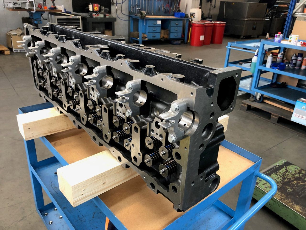 TESTATA MOTORE MAN D2676 EURO6C - Cabezal de bloque: foto 5 TESTATA MOTORE MAN D2676 EURO6C - Cabezal de bloque: foto 5