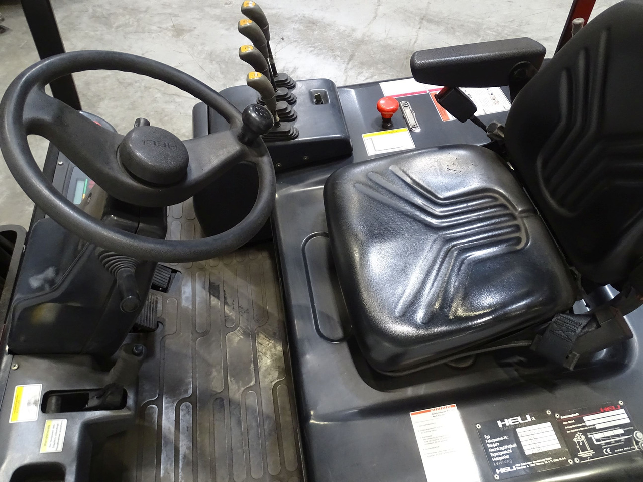 Heli CPD35G1 - Carretilla elevadora eléctrica: foto 3 Heli CPD35G1 - Carretilla elevadora eléctrica: foto 3