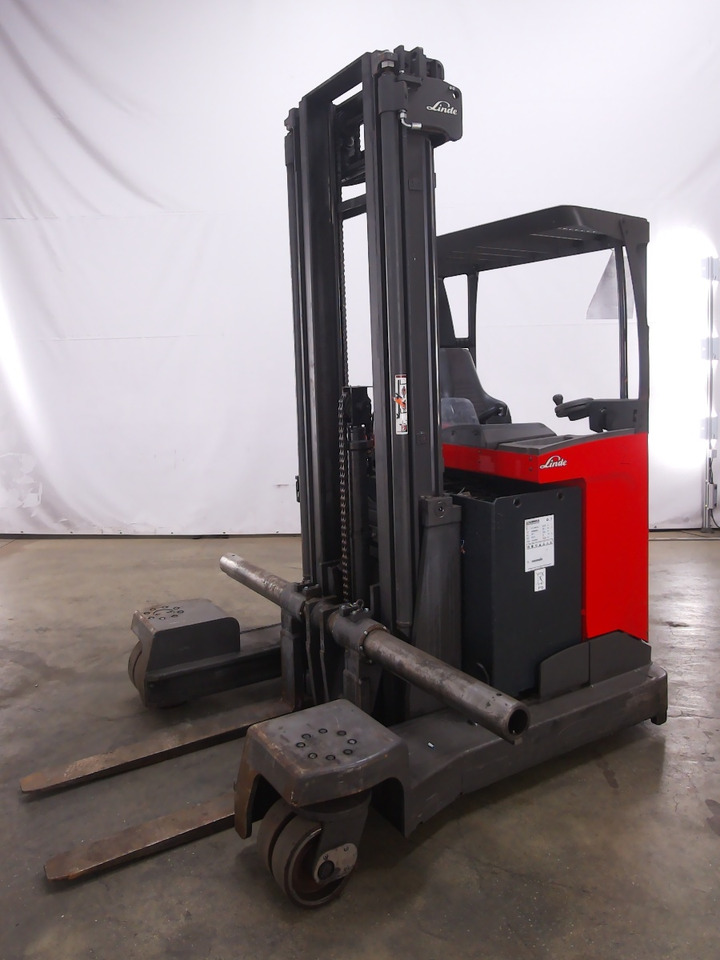 Linde R25F - Retráctil: foto 1 Linde R25F - Retráctil: foto 1