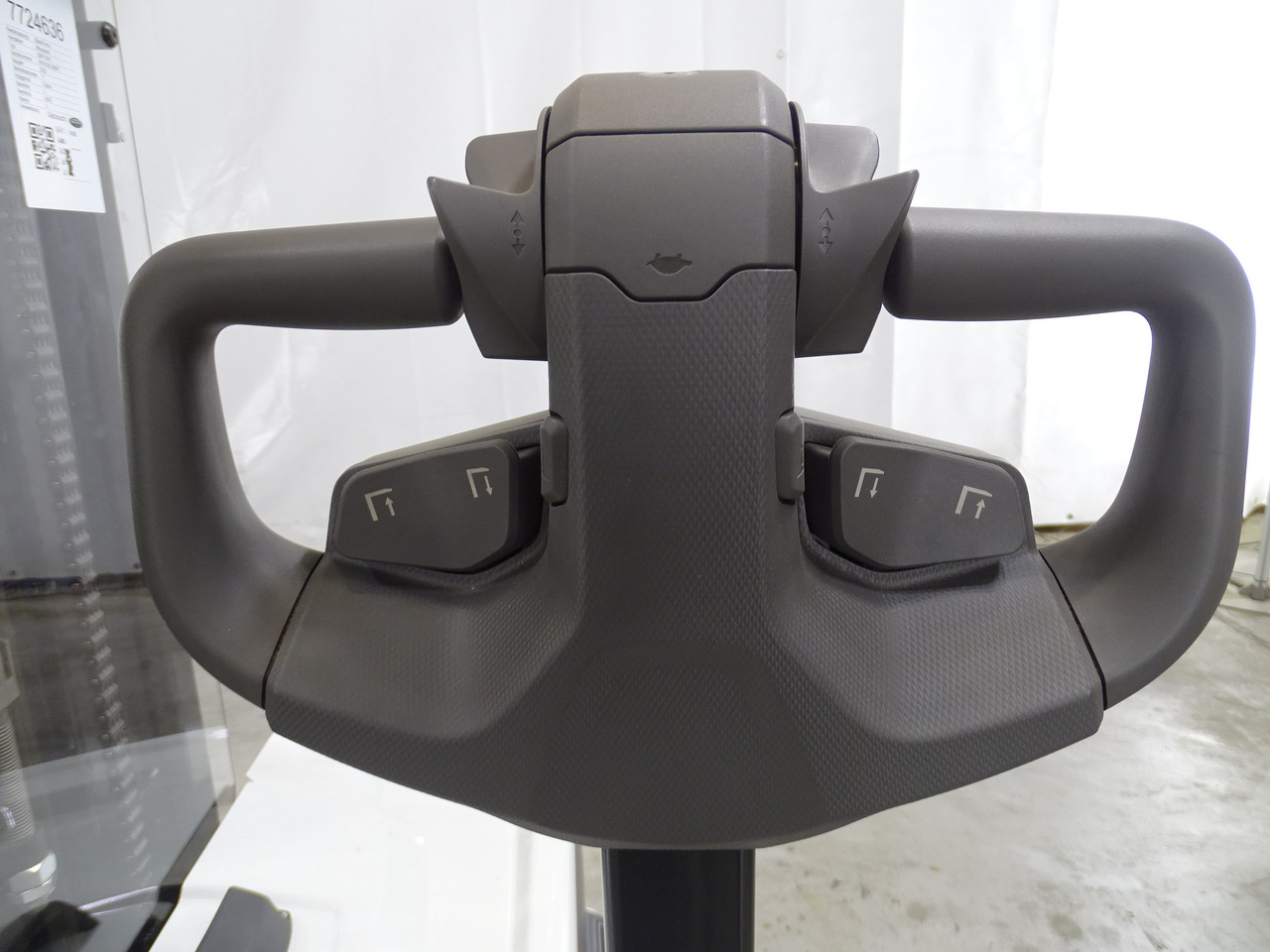 Mitsubishi SBP12N3 - Apilador: foto 3 Mitsubishi SBP12N3 - Apilador: foto 3