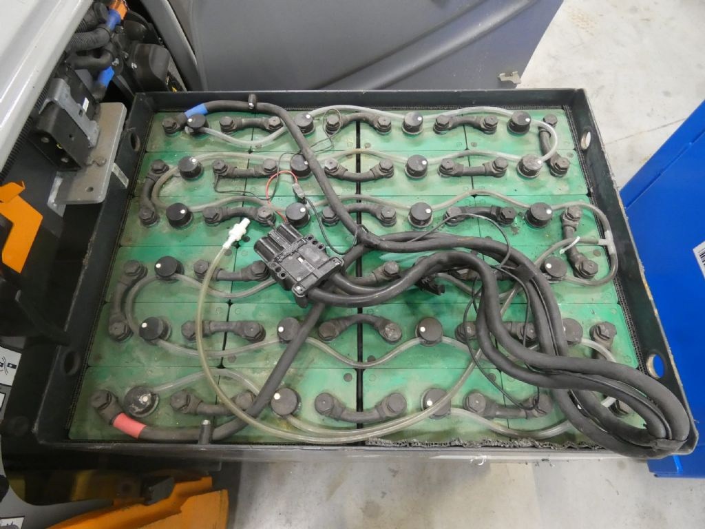 STILL RX20-16 - Carretilla elevadora eléctrica: foto 4 STILL RX20-16 - Carretilla elevadora eléctrica: foto 4