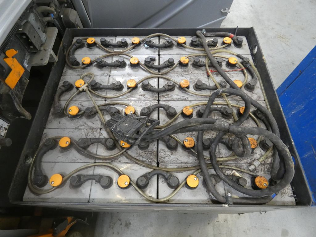 STILL RX20-20PL - Carretilla elevadora eléctrica: foto 4 STILL RX20-20PL - Carretilla elevadora eléctrica: foto 4