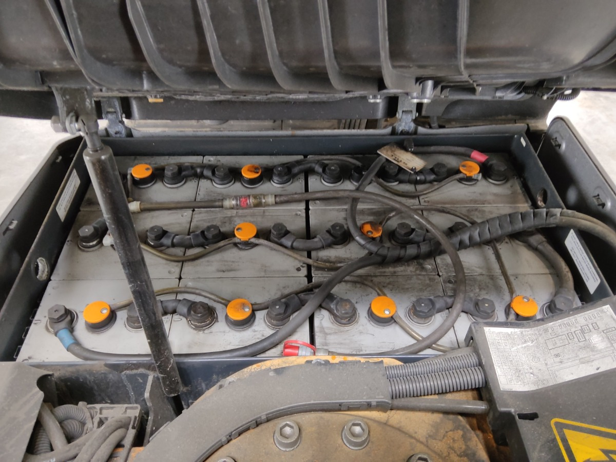 STILL RX50-15 - Carretilla elevadora eléctrica: foto 4 STILL RX50-15 - Carretilla elevadora eléctrica: foto 4